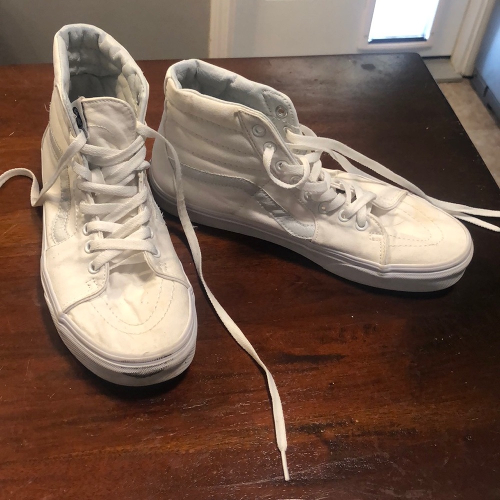 High-Top Vans Women’s Sz 11 or Men’s Sz 9.5 EUC